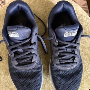 Skechers GOrun Women’s  Dark Navy Athletic Sneakers